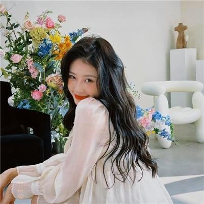 春色无边脂粉阵